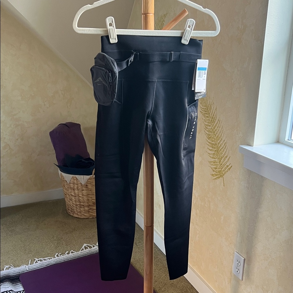 Nike Black High-Rise Leggings